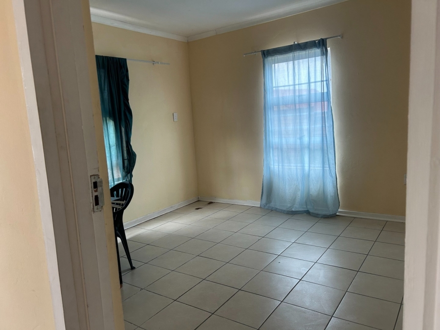 5 Bedroom Property for Sale in Beacon Bay North Eastern Cape